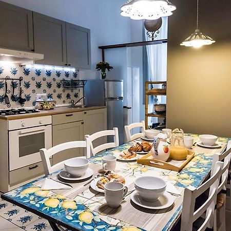 La Casa Napoletana - Ls Accommodations Napoli Ngoại thất bức ảnh