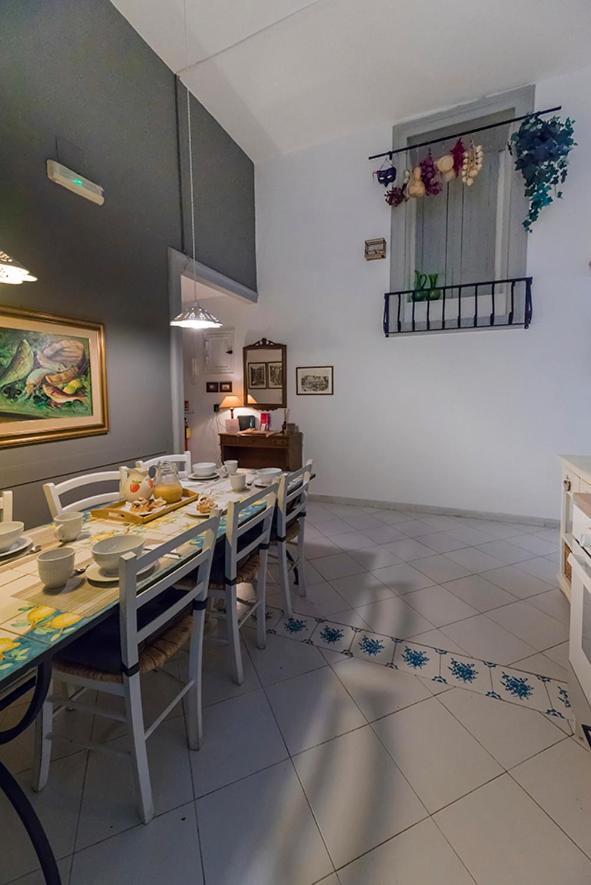 La Casa Napoletana - Ls Accommodations Napoli Ngoại thất bức ảnh