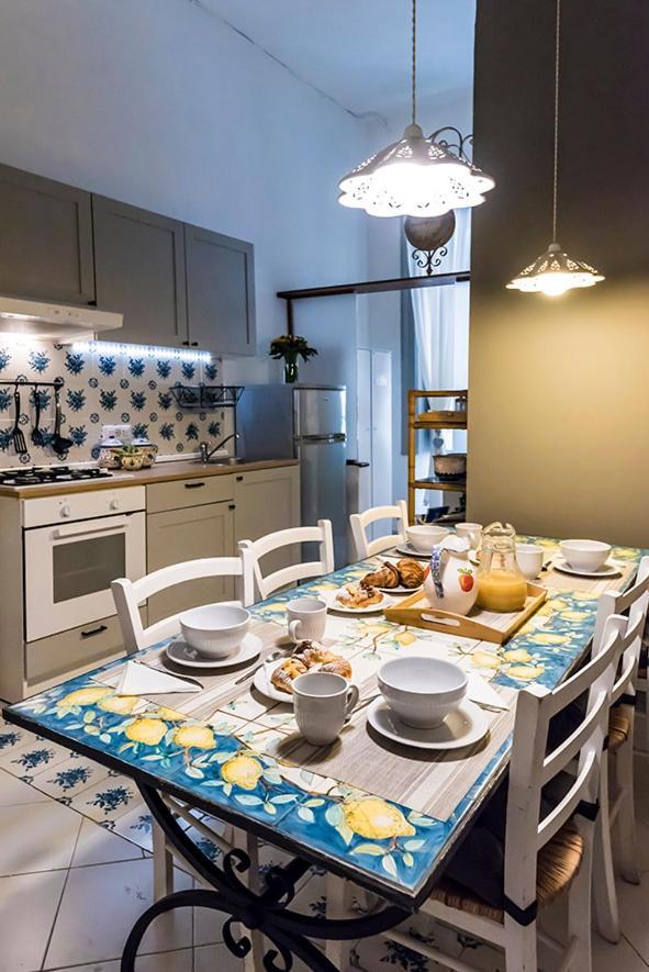 La Casa Napoletana - Ls Accommodations Napoli Ngoại thất bức ảnh